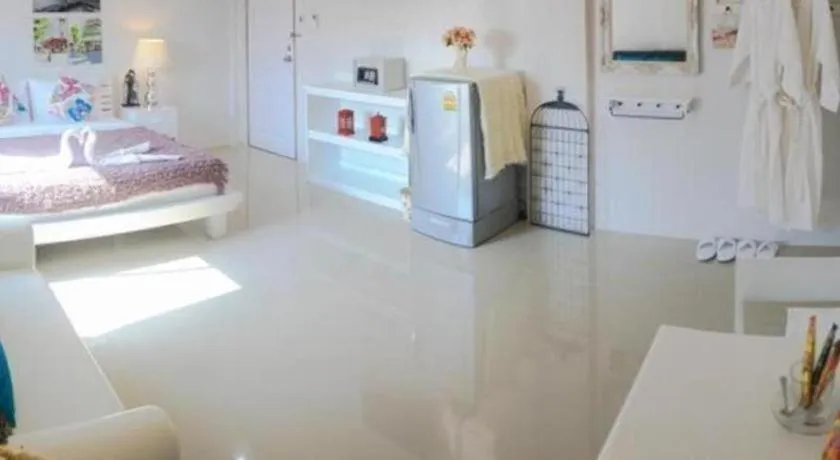 Bed in Chic Hotel Suratthani