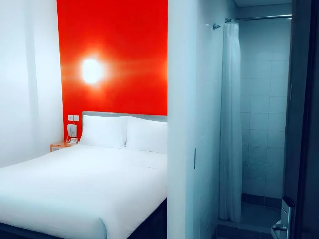 Bed in Amaris Hotel Panglima Polim 1