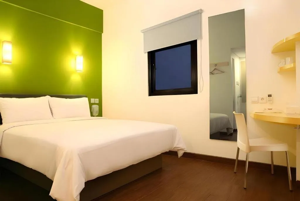 Bed in Amaris Hotel Panglima Polim 1