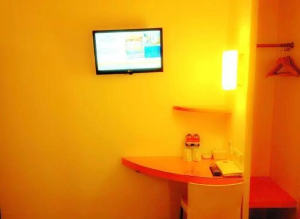 Amaris Hotel Panglima Polim 1