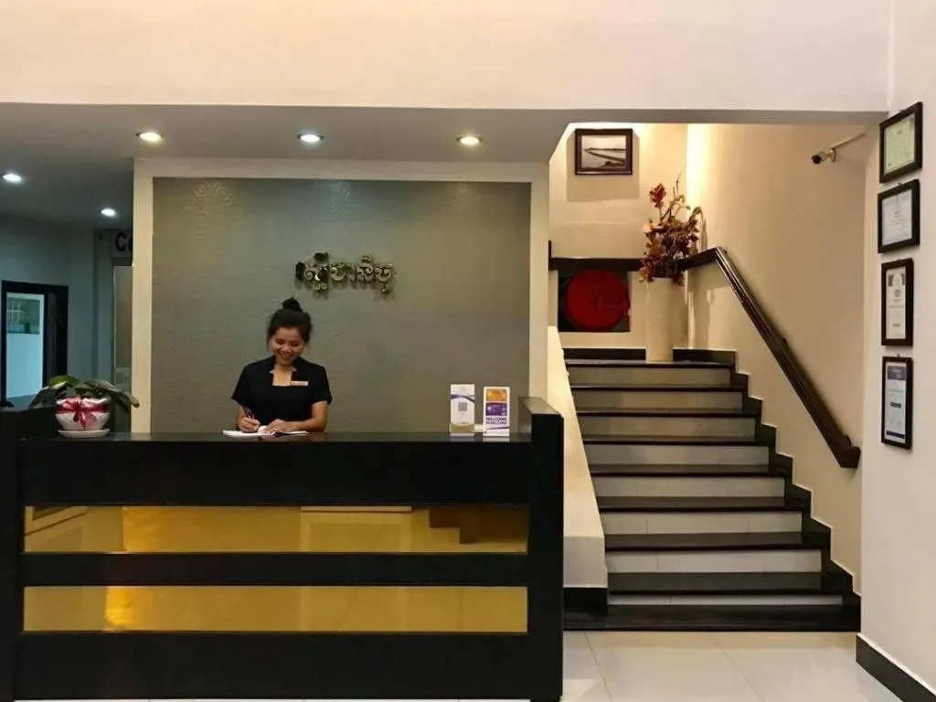 Reasmey Cheanich Hotel