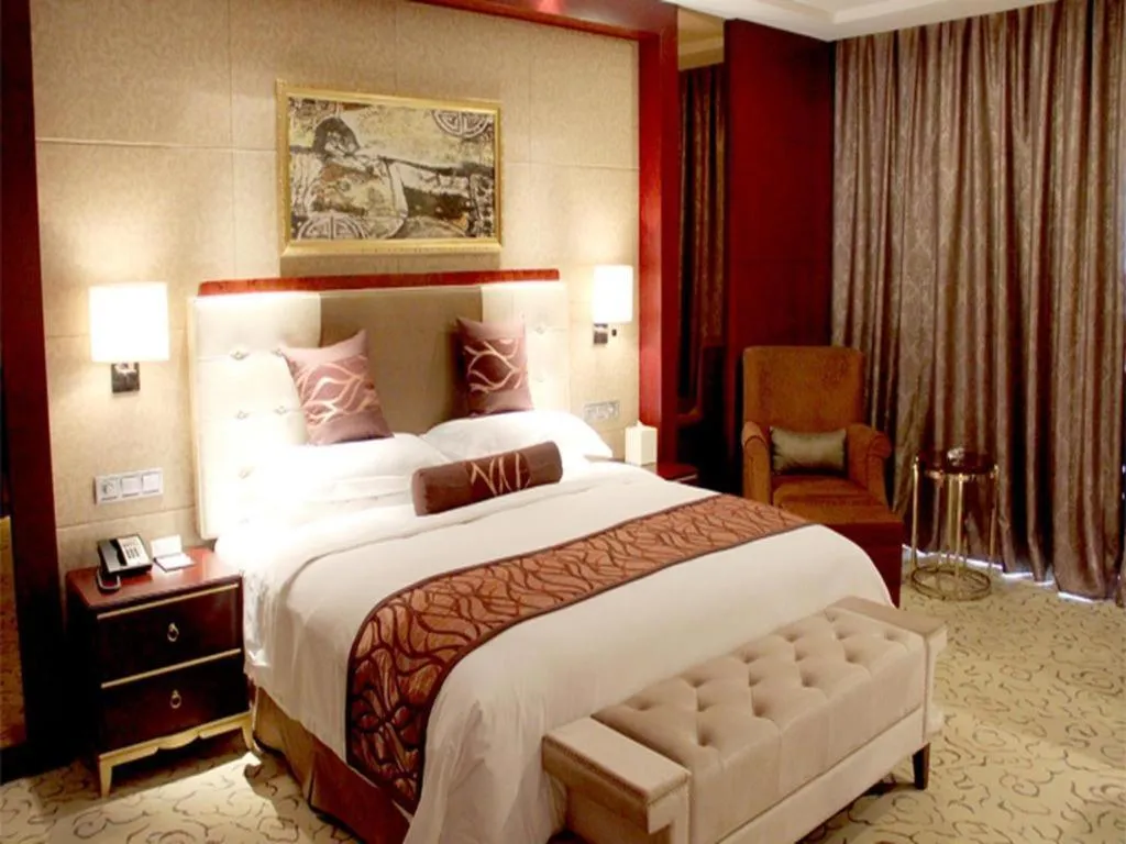 Bed in Northwest Petroleum Hotel