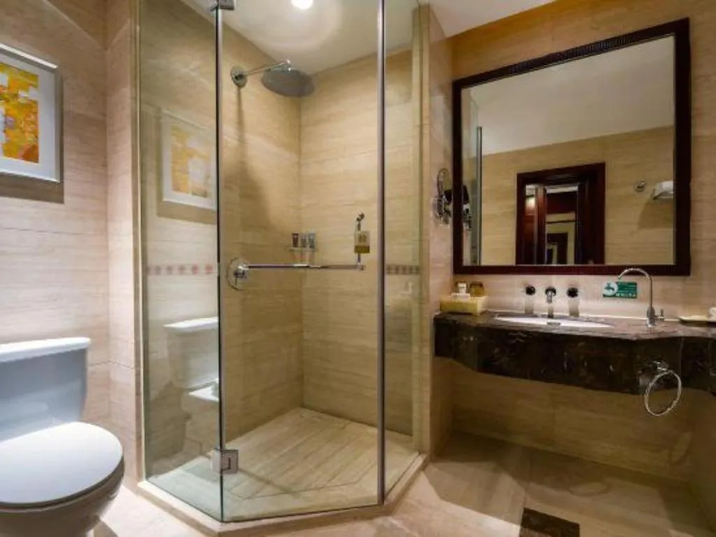 Northwest Petroleum Hotel