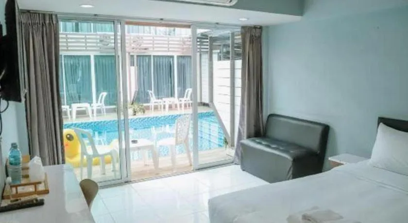 Bed in Pool Villa @Donmueang