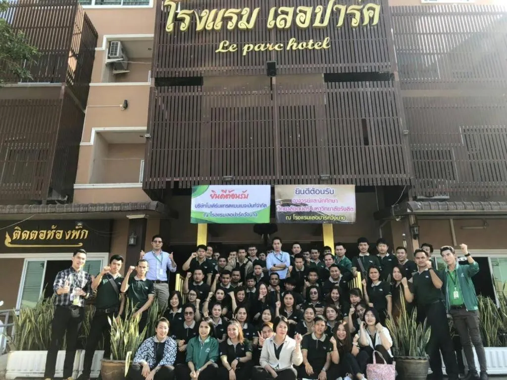 Le Parc Wangnang Hotel