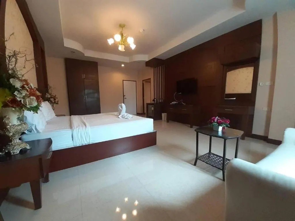 Bed in Le Parc Wangnang Hotel