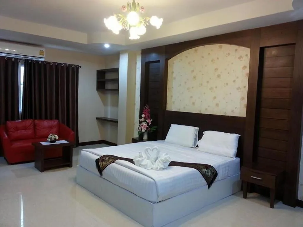 Bed in Le Parc Wangnang Hotel