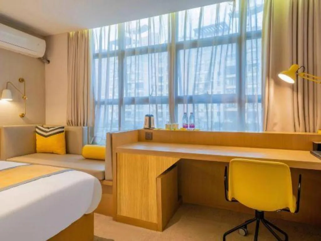 Bed in Nanning Sanzan Hotel