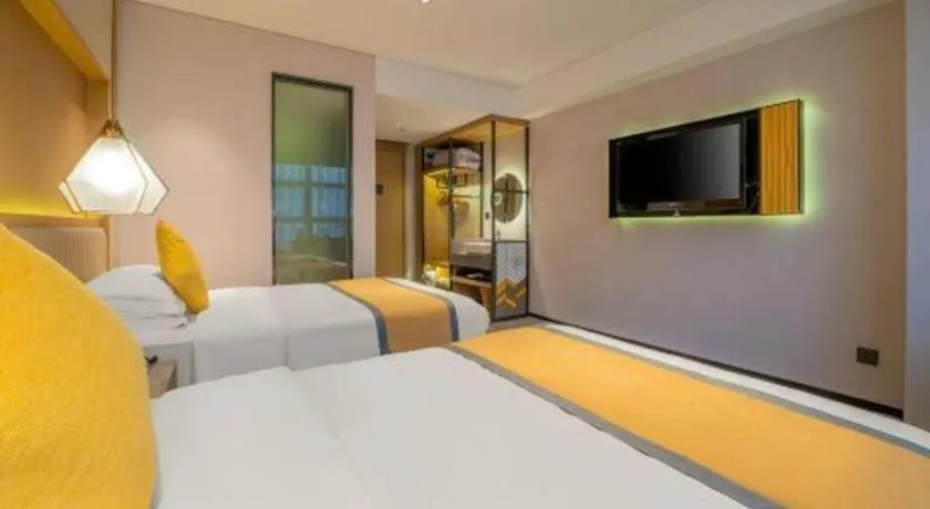 Bed in Nanning Sanzan Hotel