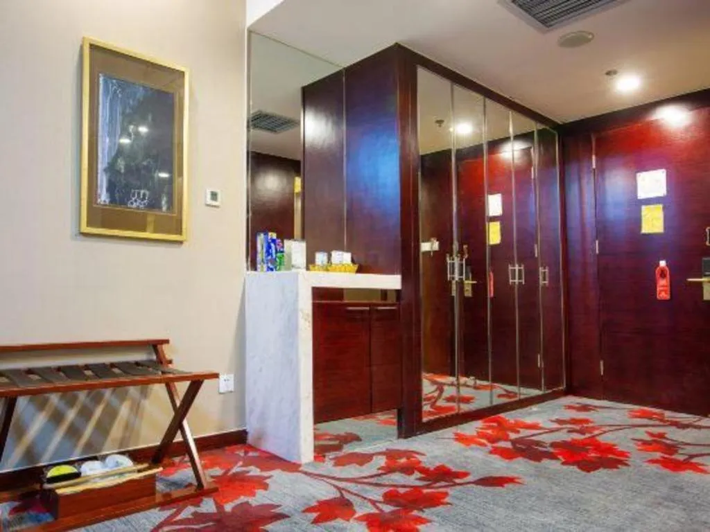 Inzone Garlnd Hotel Zhangqiu