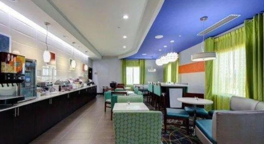 Comfort Inn & Suites Tulsa I-44 West - Rt 66