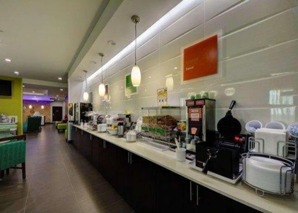 Comfort Inn & Suites Tulsa I-44 West - Rt 66