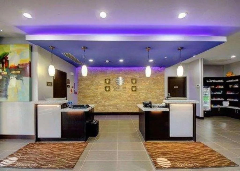 Comfort Inn & Suites Tulsa I-44 West - Rt 66