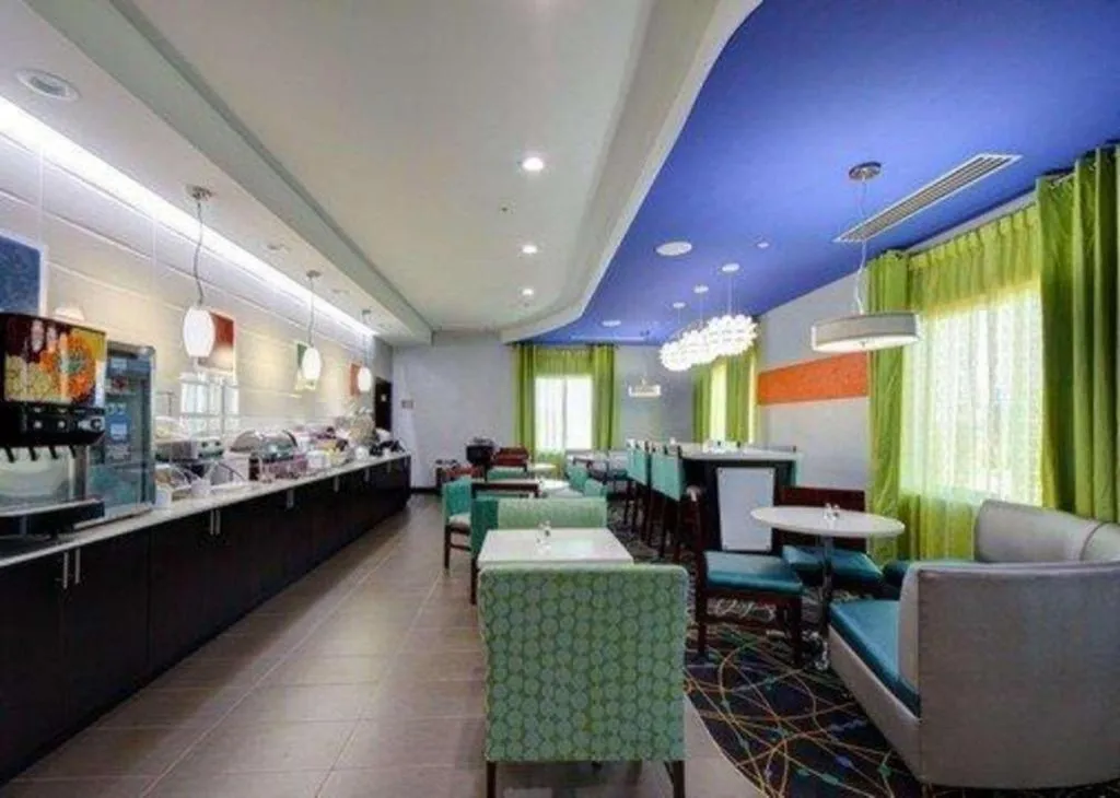 Comfort Inn & Suites Tulsa I-44 West - Rt 66