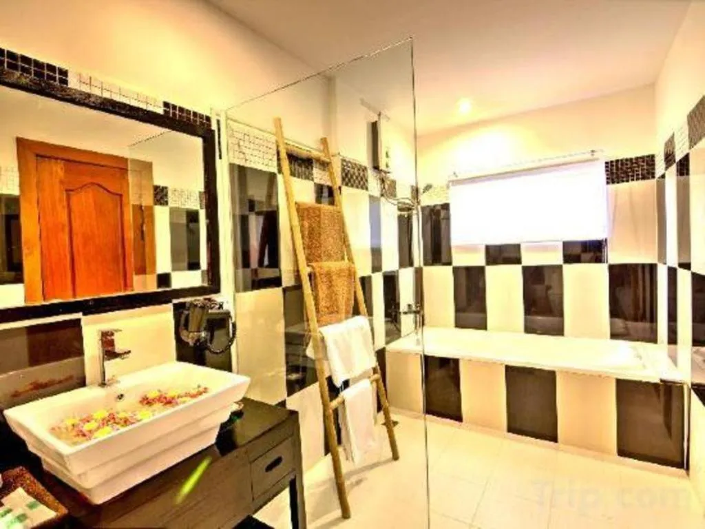 La Residence Blanc D' Angkor