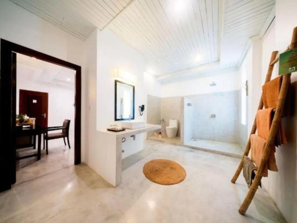 La Residence Blanc D' Angkor