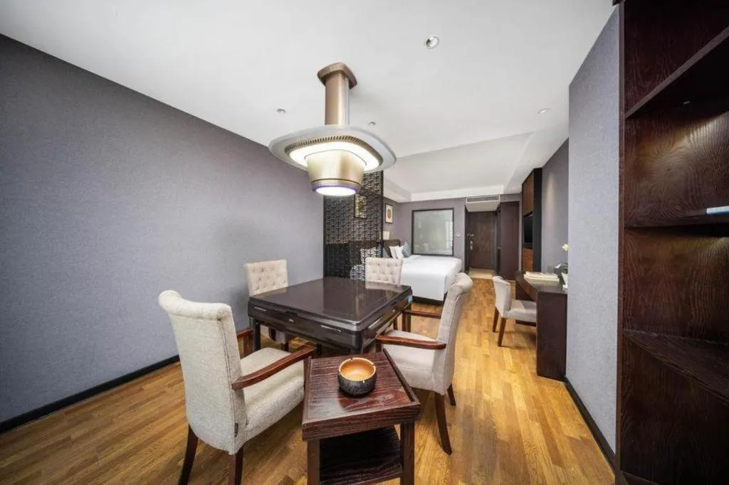 Yiwu Orange Boutique Hotel