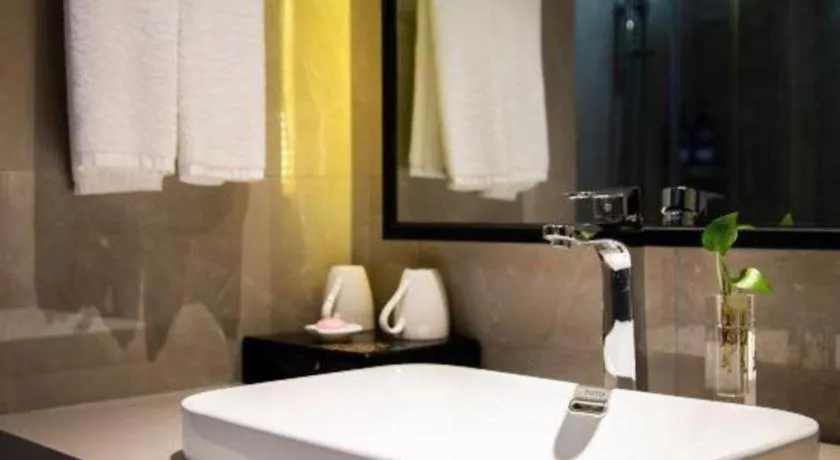 Yiwu Orange Boutique Hotel