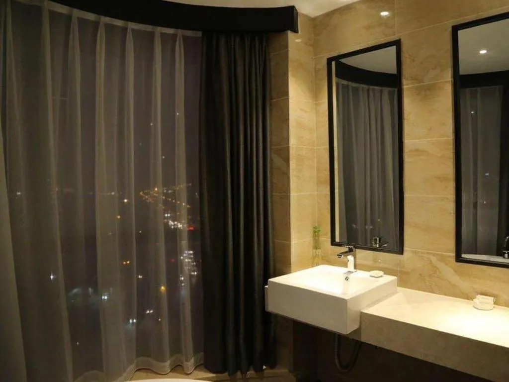 Yiwu Orange Boutique Hotel