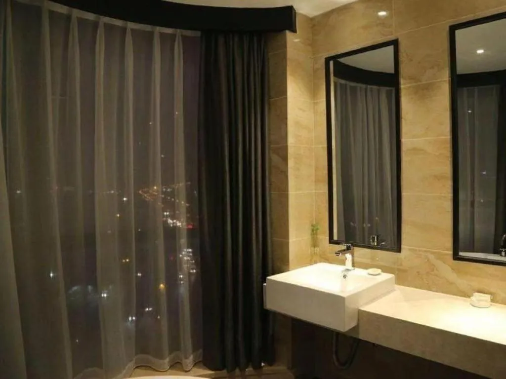 Yiwu Orange Boutique Hotel