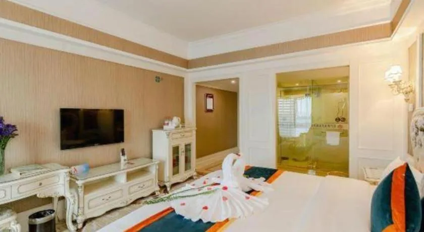 Bed in Chengdu French Theme Gold Palace