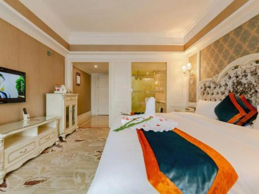 Bed in Chengdu French Theme Gold Palace