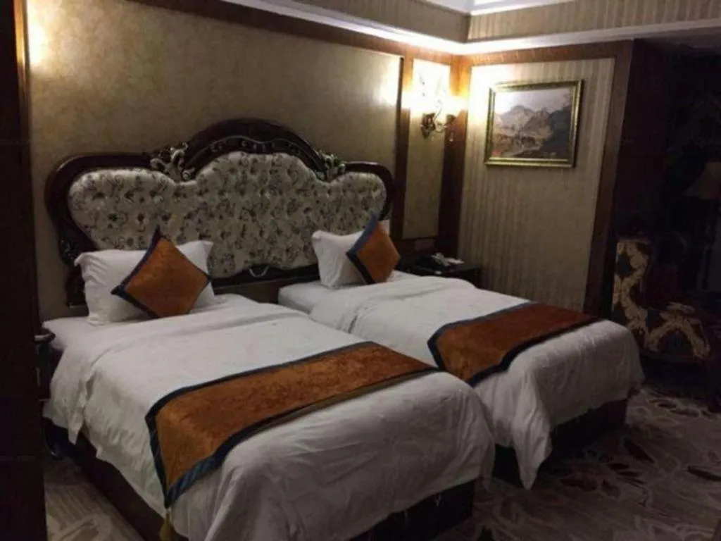 Bed in Chengdu French Theme Gold Palace