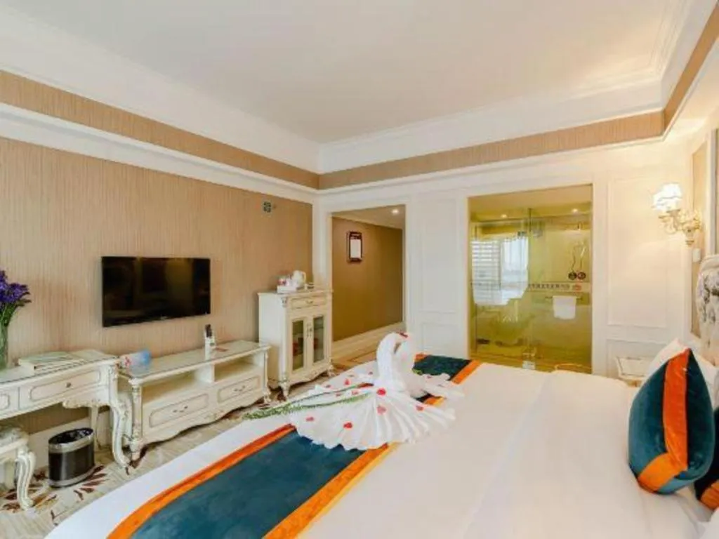 Bed in Chengdu French Theme Gold Palace