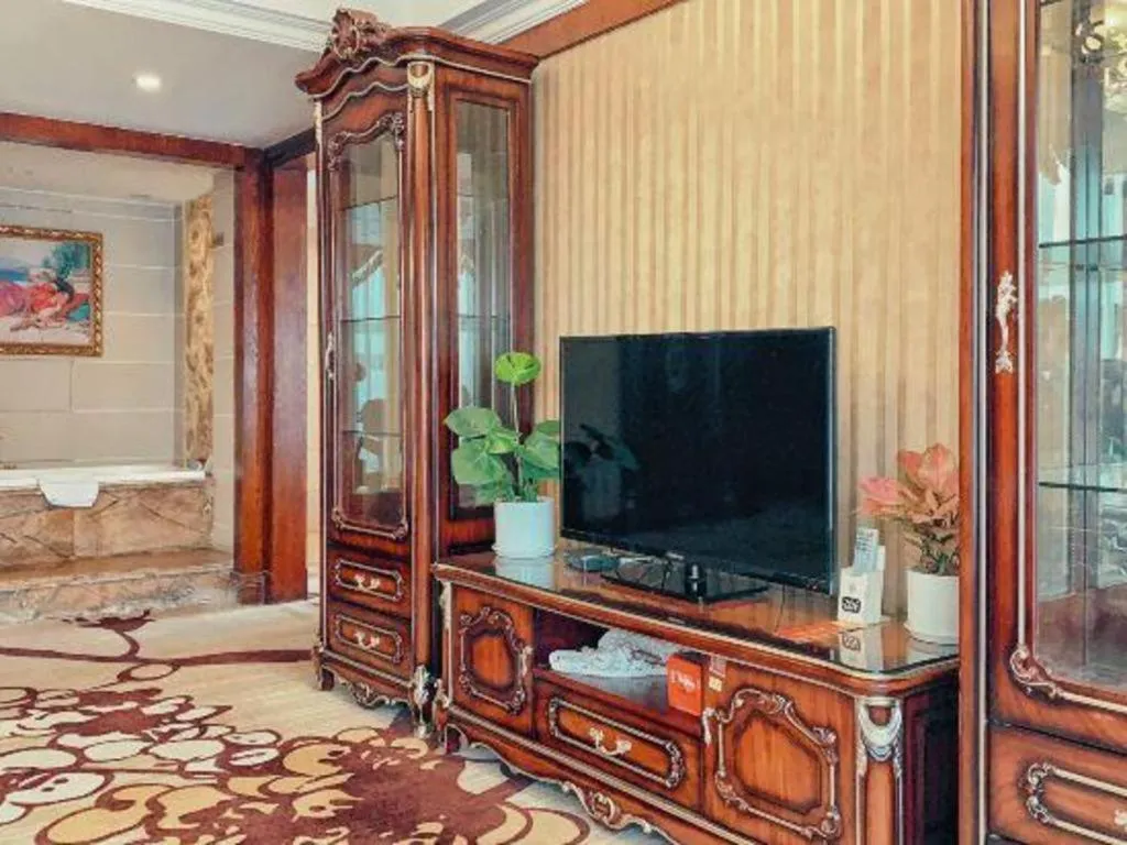 Chengdu French Theme Gold Palace