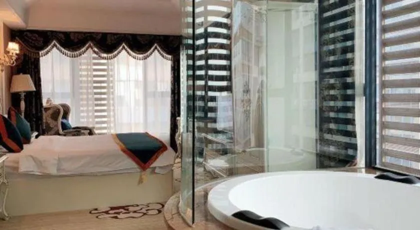 Bed in Chengdu French Theme Gold Palace