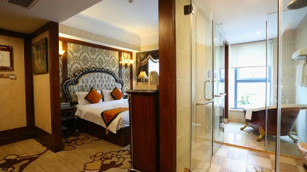 Bed in Chengdu French Theme Gold Palace