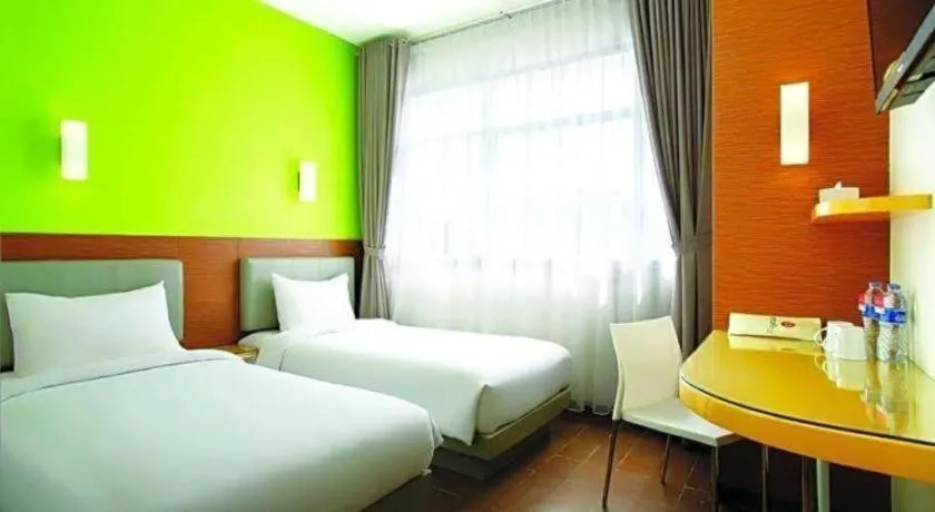 Bed in Amaris Hotel La Codefin Kemang