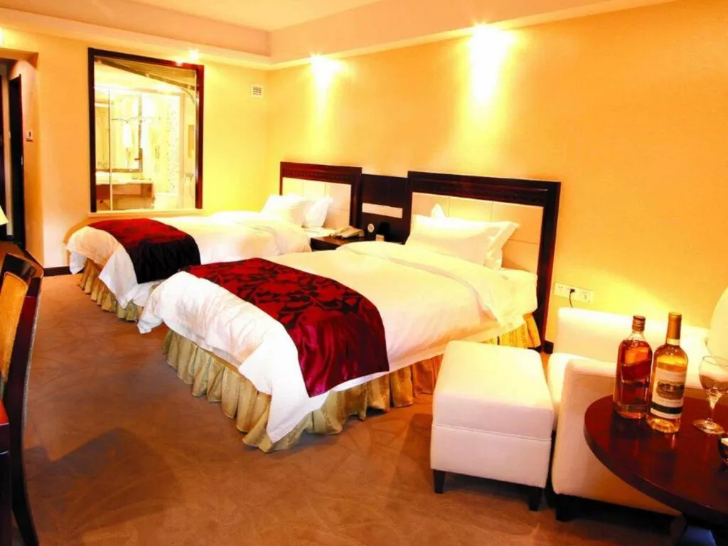 Bed in Dalian Southern Airline Pearl Hotel