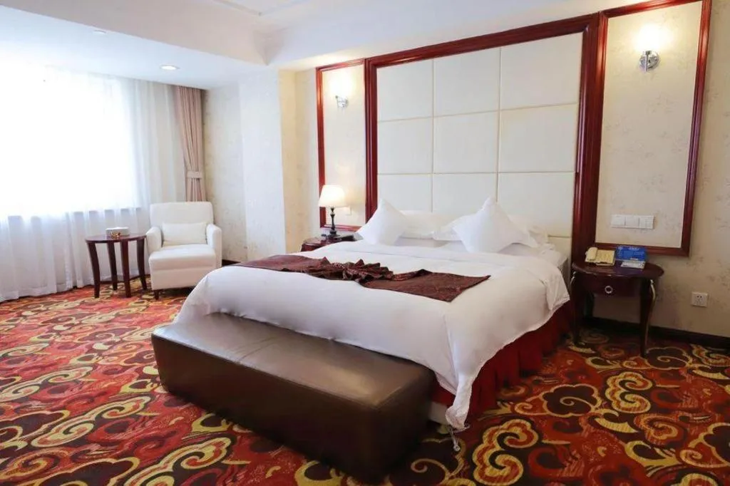 Bed in Dalian Southern Airline Pearl Hotel