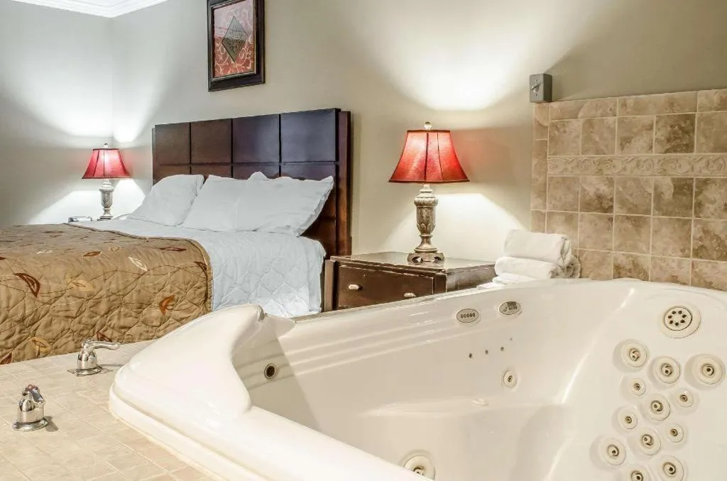 Bed in Rodeway Inn Allentown South