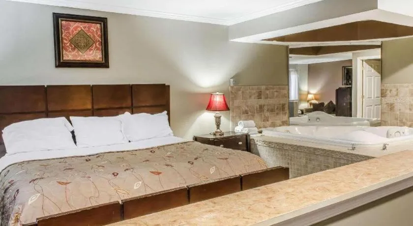 Bed in Rodeway Inn Allentown South