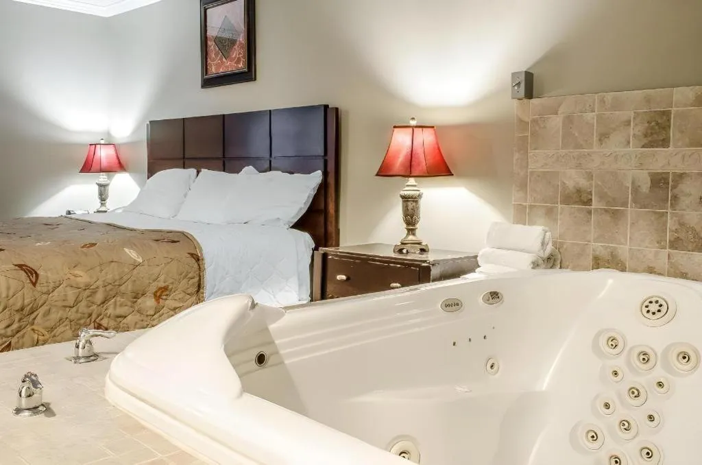 Bed in Rodeway Inn Allentown South