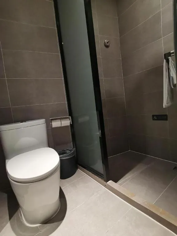 Hanting Hotel Qingdao May Fourth Square Zhiquan Road Metro Station