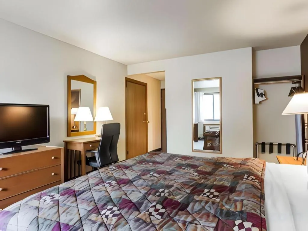 Bed in Quality Inn Pagosa Springs