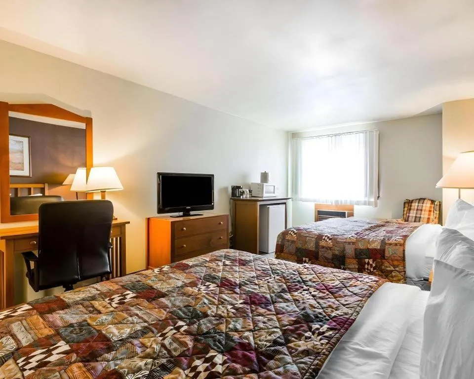 Bed in Quality Inn Pagosa Springs