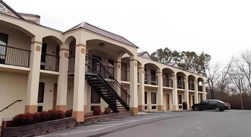 Econo Lodge Dalton West