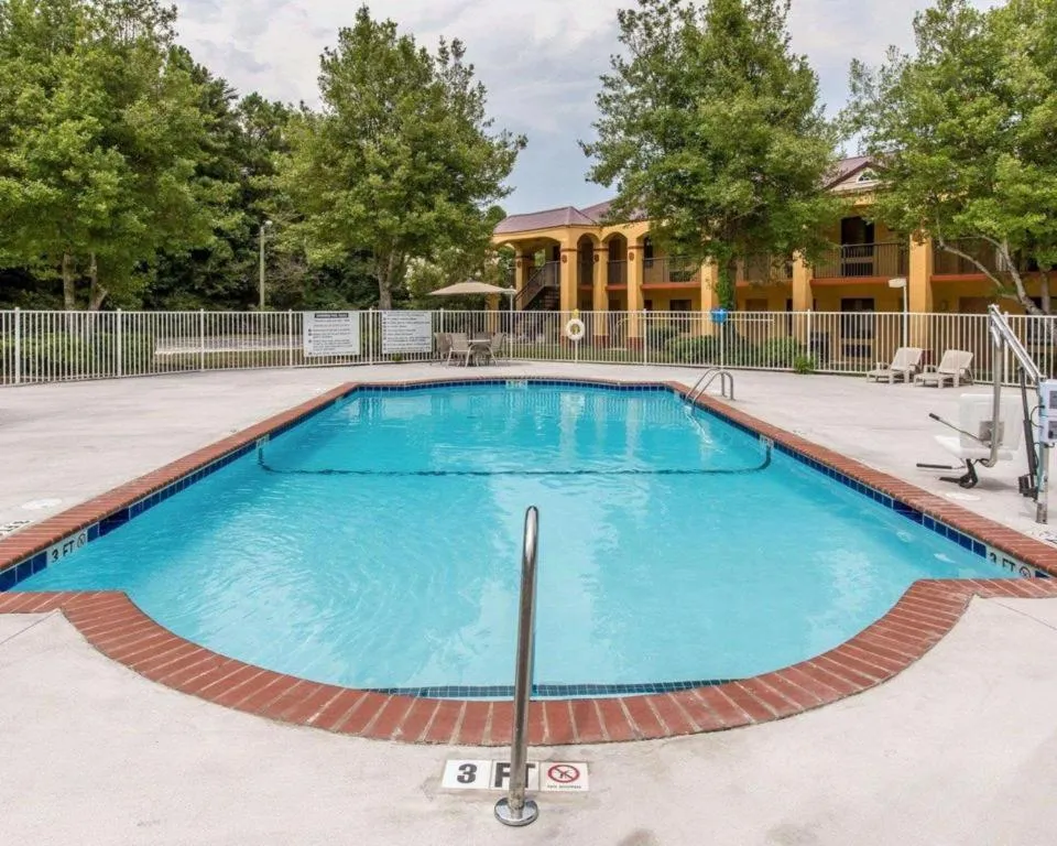 Econo Lodge Dalton West