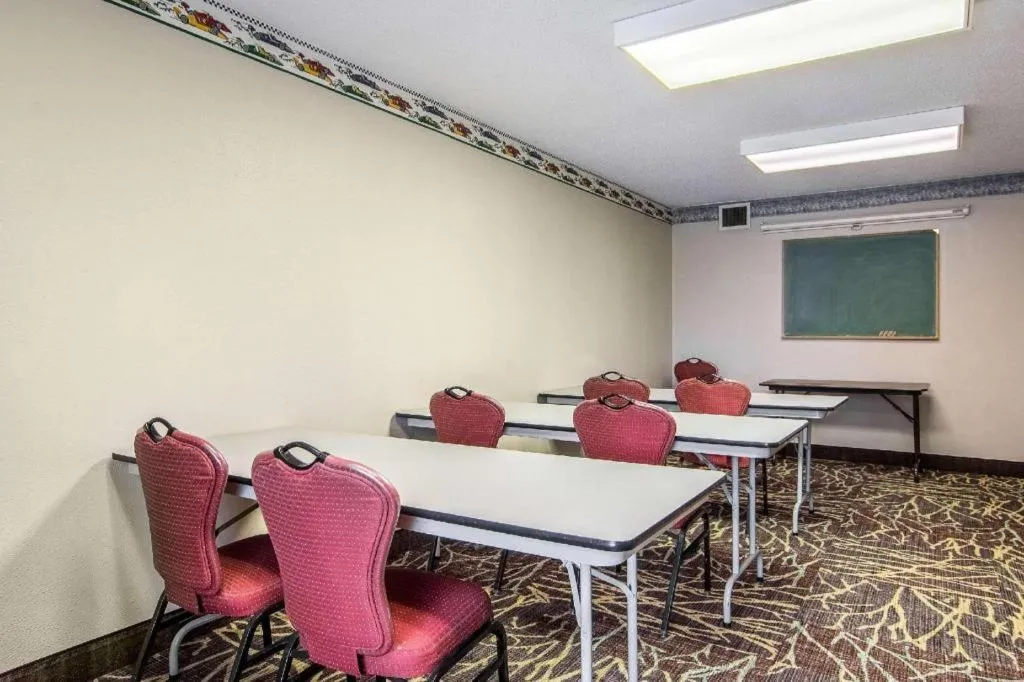 Quality Inn Oakwood - Gainesville