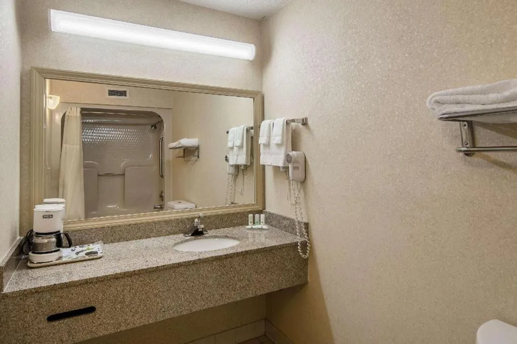 Quality Inn Oakwood - Gainesville