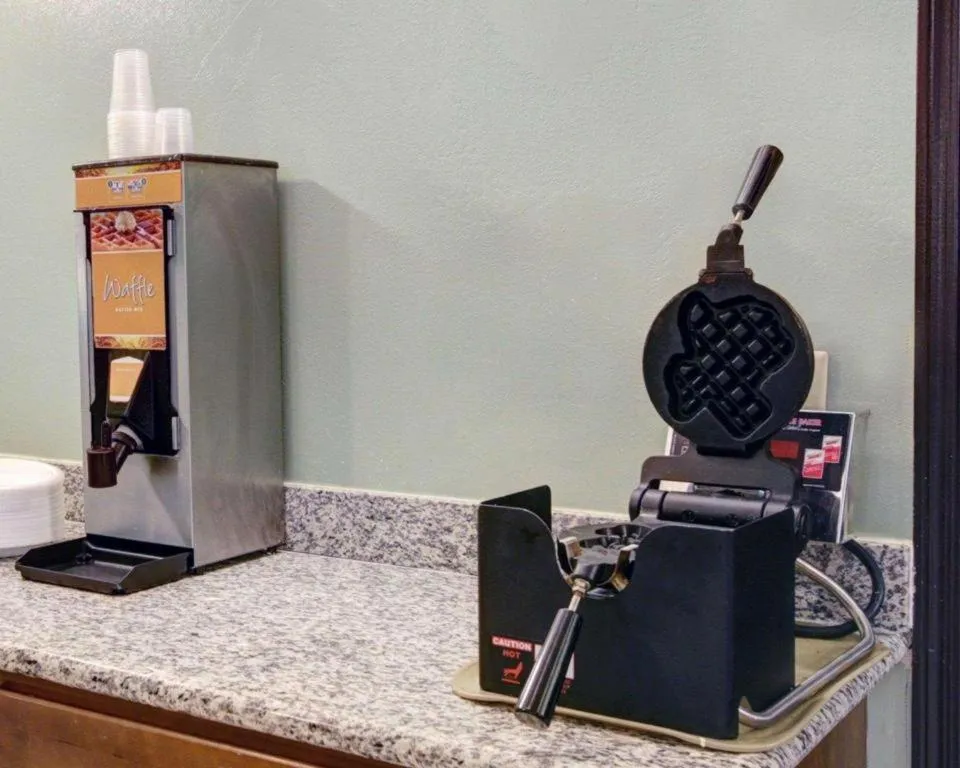 Quality Inn & Suites Austin Airport