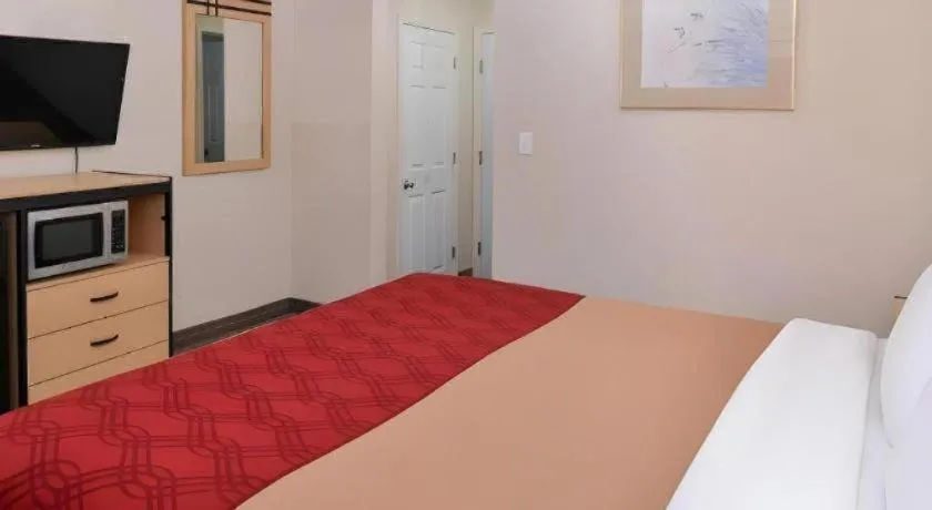 Econo Lodge Rochester I-90 & I-390