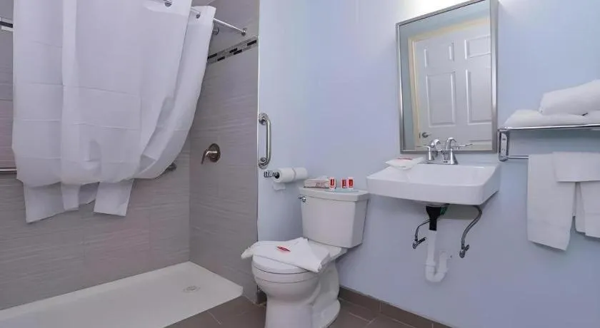 Econo Lodge Rochester I-90 & I-390