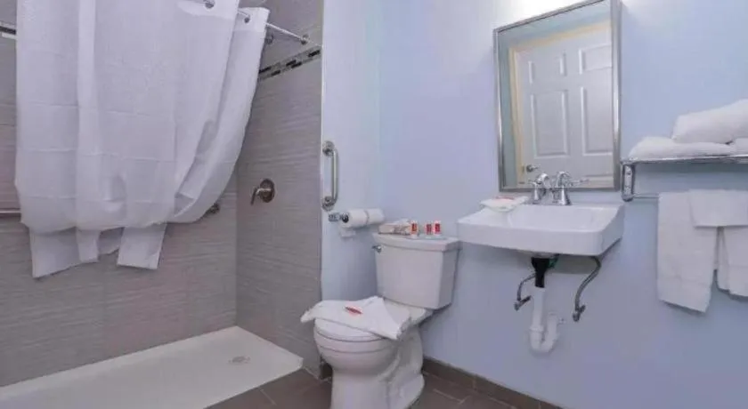 Econo Lodge Rochester I-90 & I-390