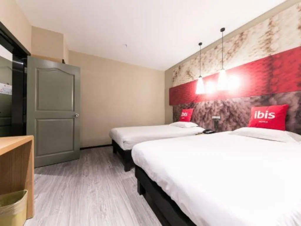 Bed in Ibis Nantong Qingnian