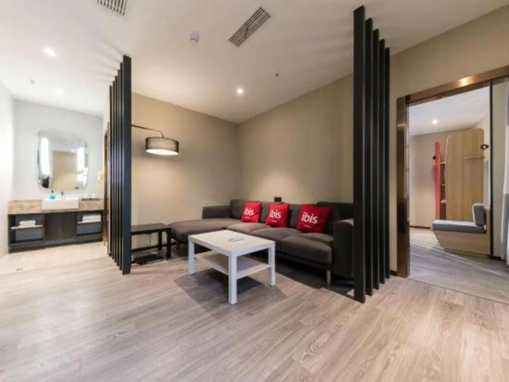 Ibis Nantong Qingnian